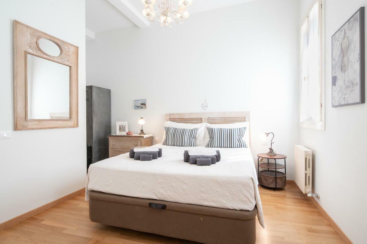 Casa Claudia Ai Frari Apartman Velence Kültér fotó