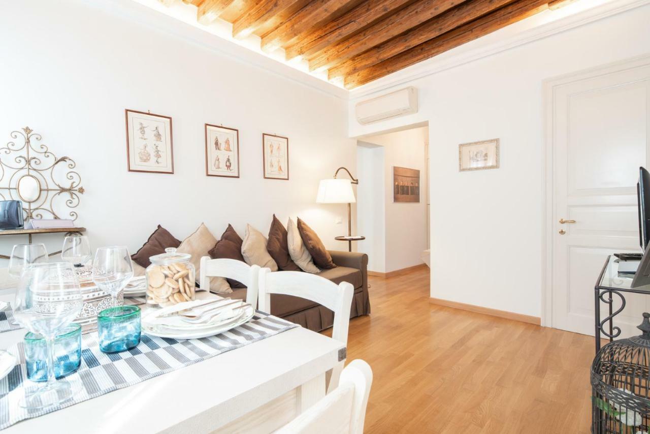 Casa Claudia Ai Frari Apartman Velence Kültér fotó