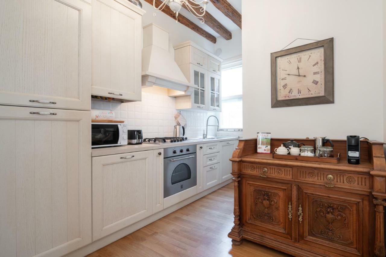 Casa Claudia Ai Frari Apartman Velence Kültér fotó
